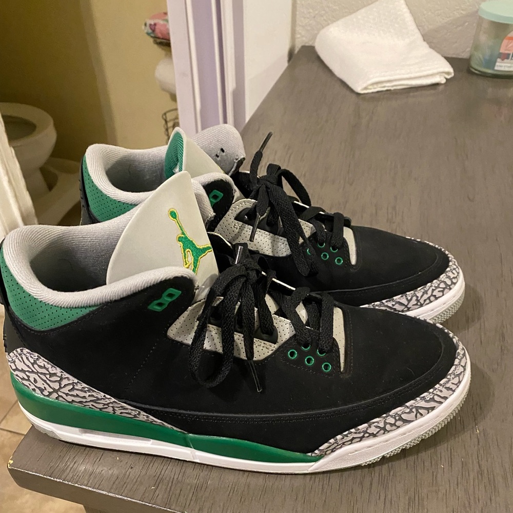 Jordan 3 “Pine Green”